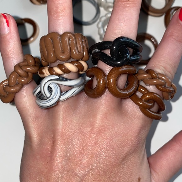 Chunky clay rings - neutral set of 5 - Picture 5 of 10